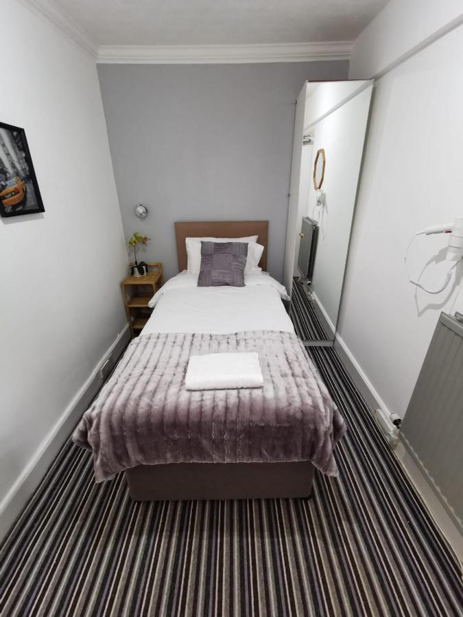 Edinburgh Rays Guest House Buitenkant foto